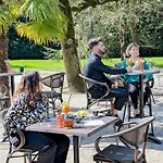Western Alexander Park Szálloda 4*