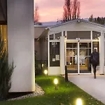 Western Alexander Park 4*