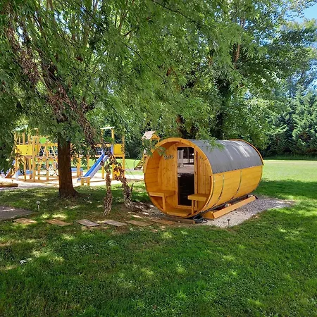 Szálloda Alexander Park Chambéry